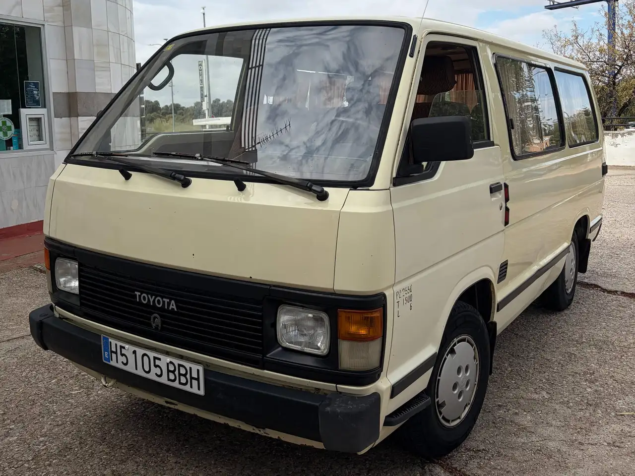 Toyota Hiace
