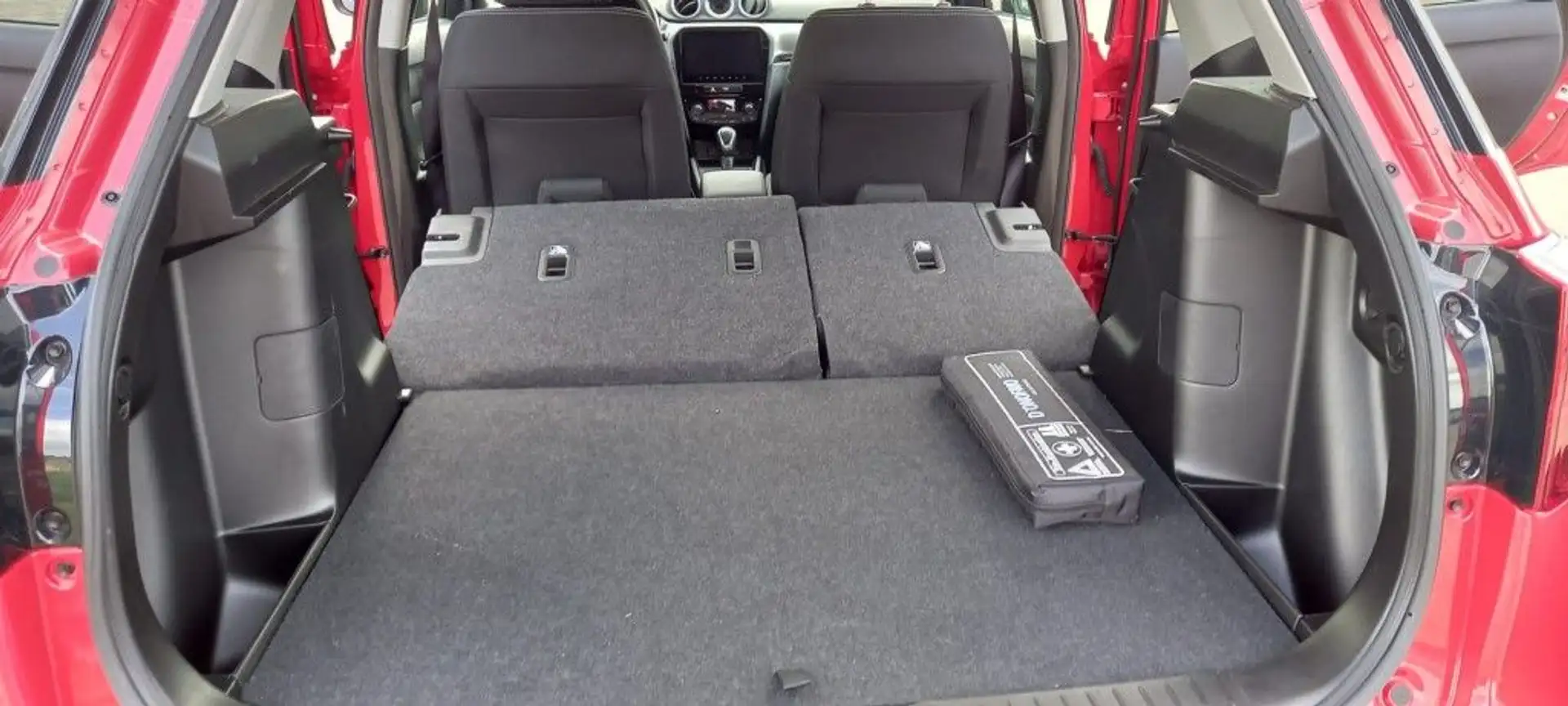 Suzuki Vitara 1.5 Dualjet Hybrid AGS Comfort Rojo - 2