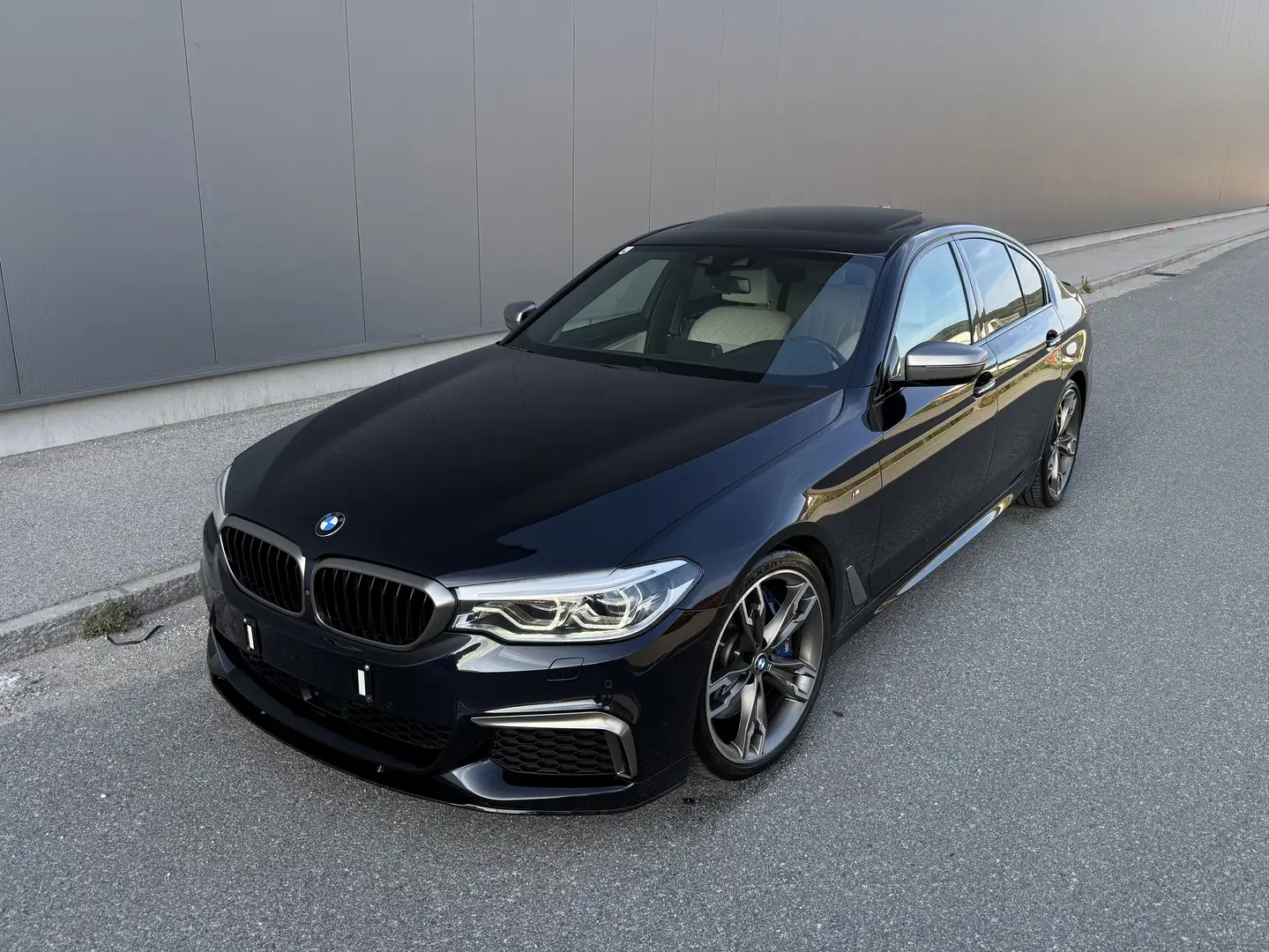 BMW 550 M550i xDrive Österr. Fzg. | B&W | 360° | DAP Schwarz - 1
