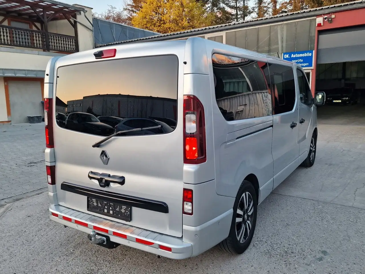 Renault Trafic Kamera, 7 Sitze, Spaceclass 5