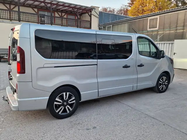 Renault Trafic Kamera, 7 Sitze, Spaceclass