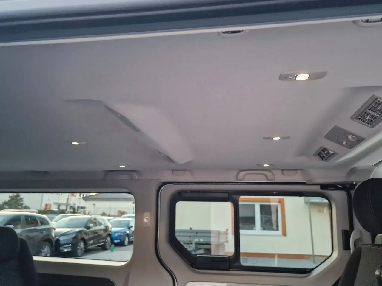 Renault Trafic Kamera, 7 Sitze, Spaceclass 10