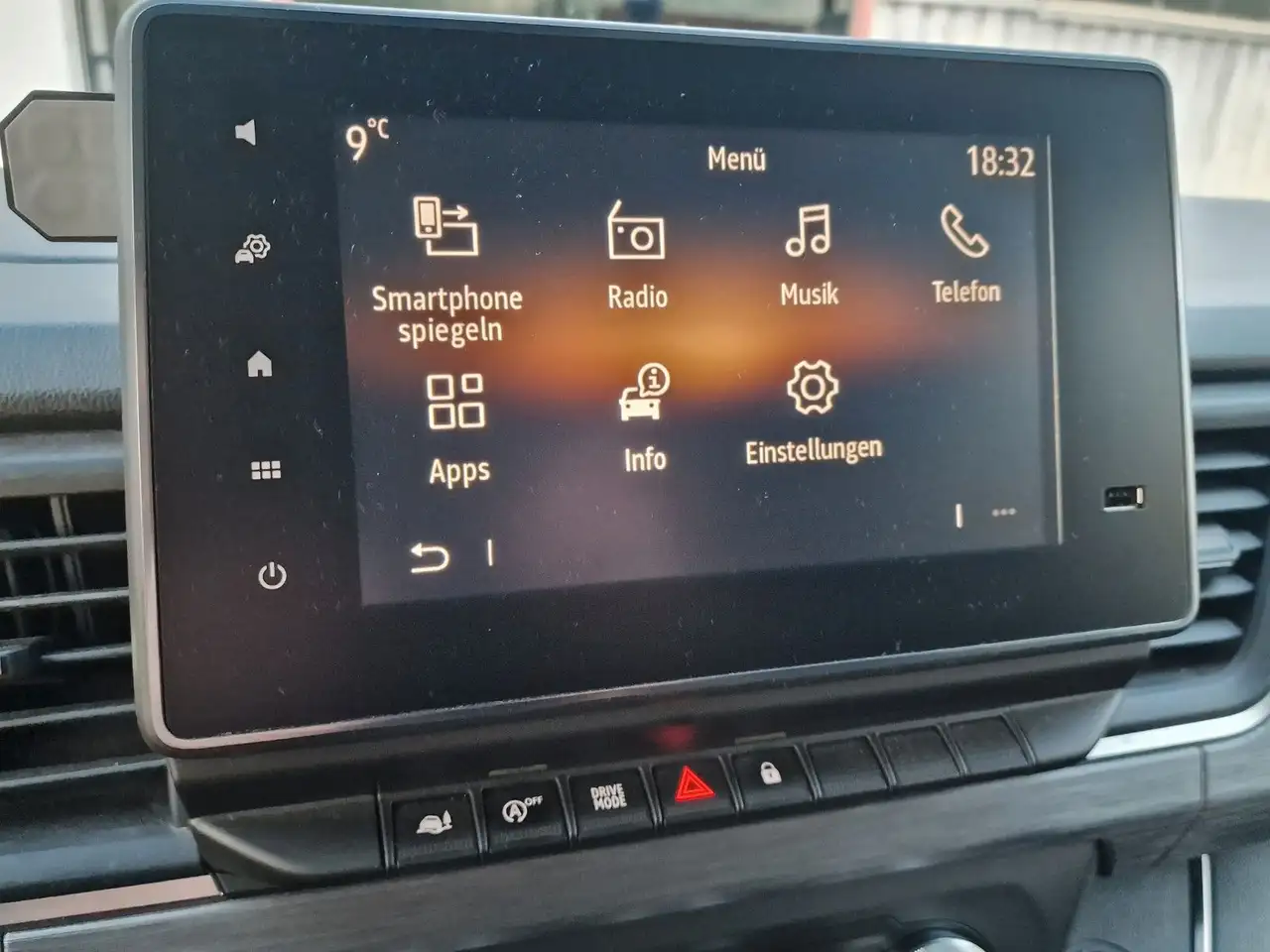 Renault Trafic Kamera, 7 Sitze, Spaceclass 28