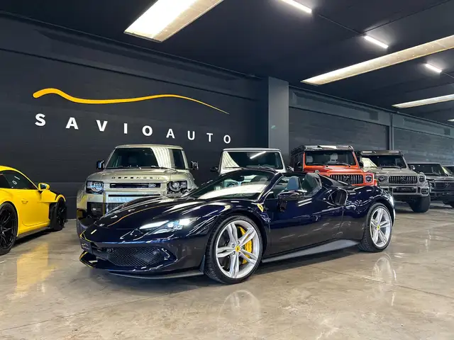 Ferrari 296 GTS 590 Km - ufficiale italiana
