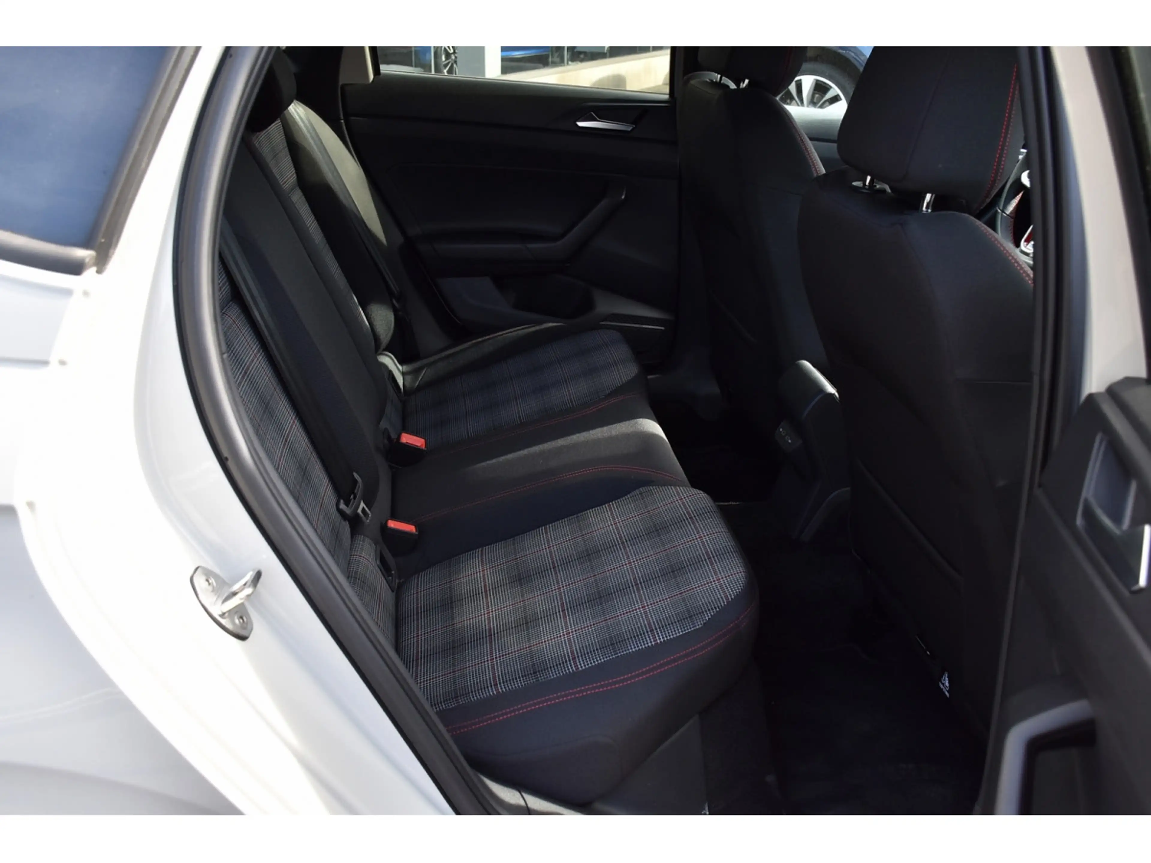 Volkswagen Polo GTI 2.0 TSI DSG ACC TRAVEL PARK IQ.LIGHT 1° MAIN — photo 8
