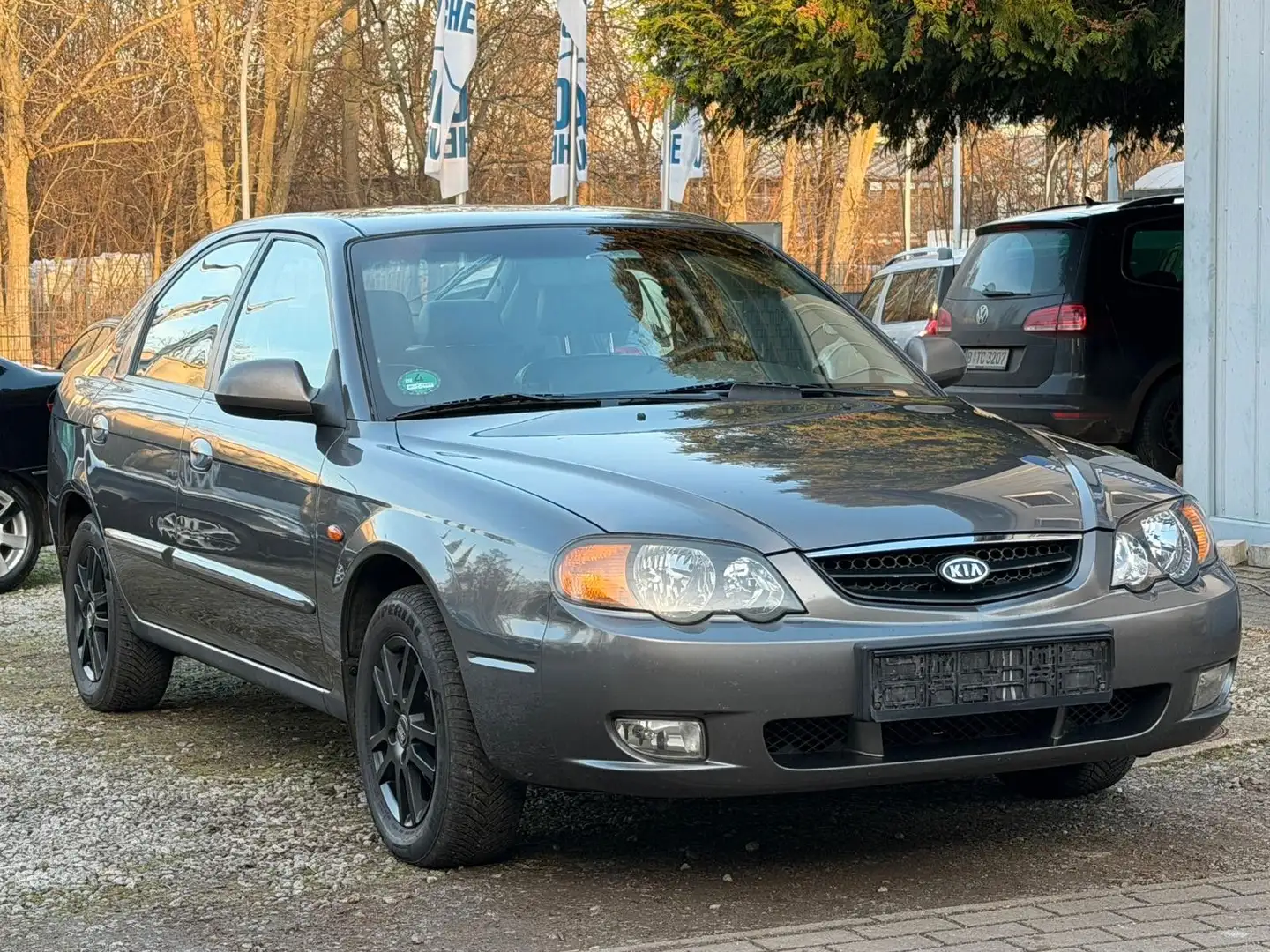 Kia Shuma II 1.6 LS*TÜV 03/2027*Klima*CD*Bluetooth Grau - 1