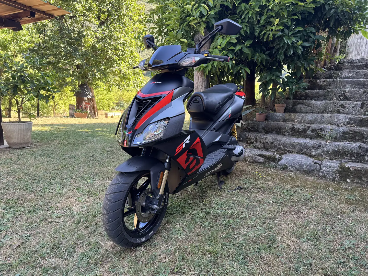 Aprilia SR 50 R - 1