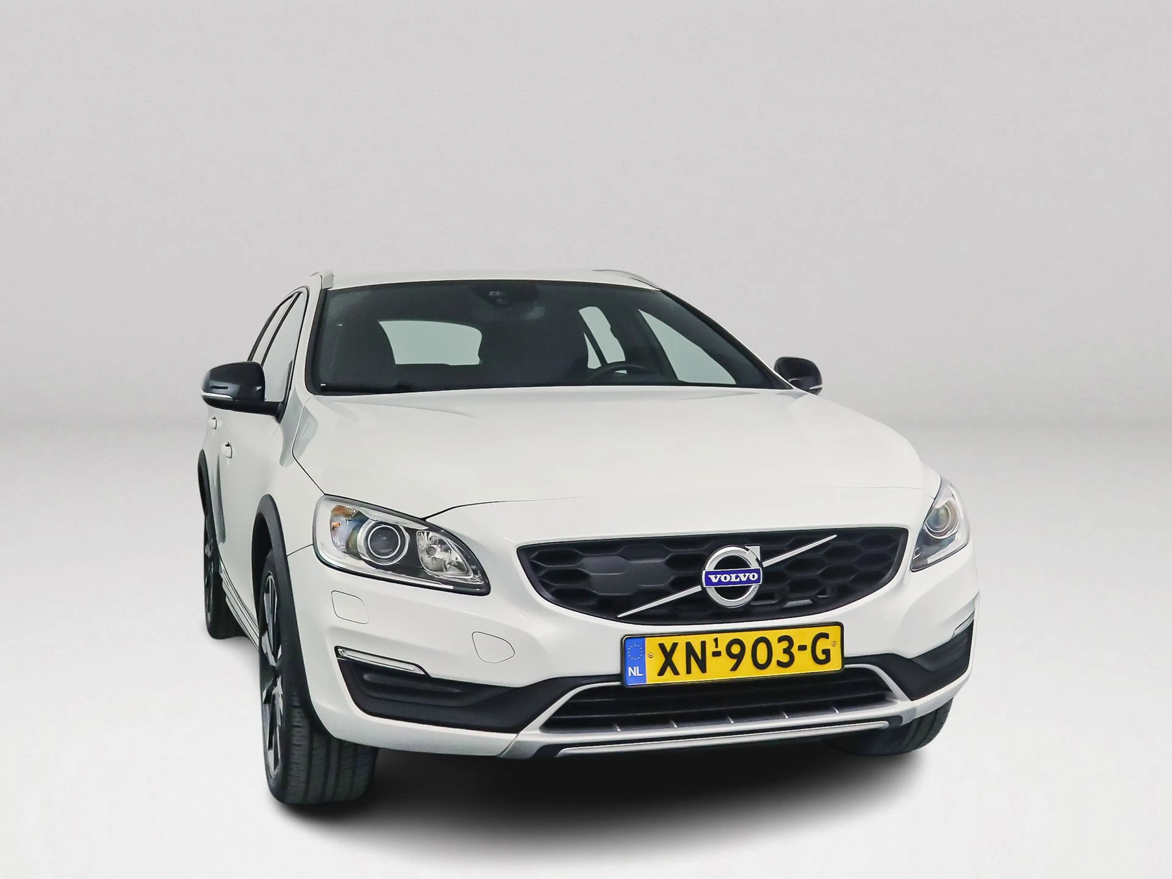 Volvo V60 Cross Country 2.0 D3 Polar+ | Parkeersensoren achter | Stoelverw — photo 9