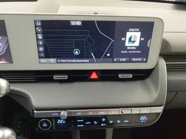 Hyundai IONIQ view 12