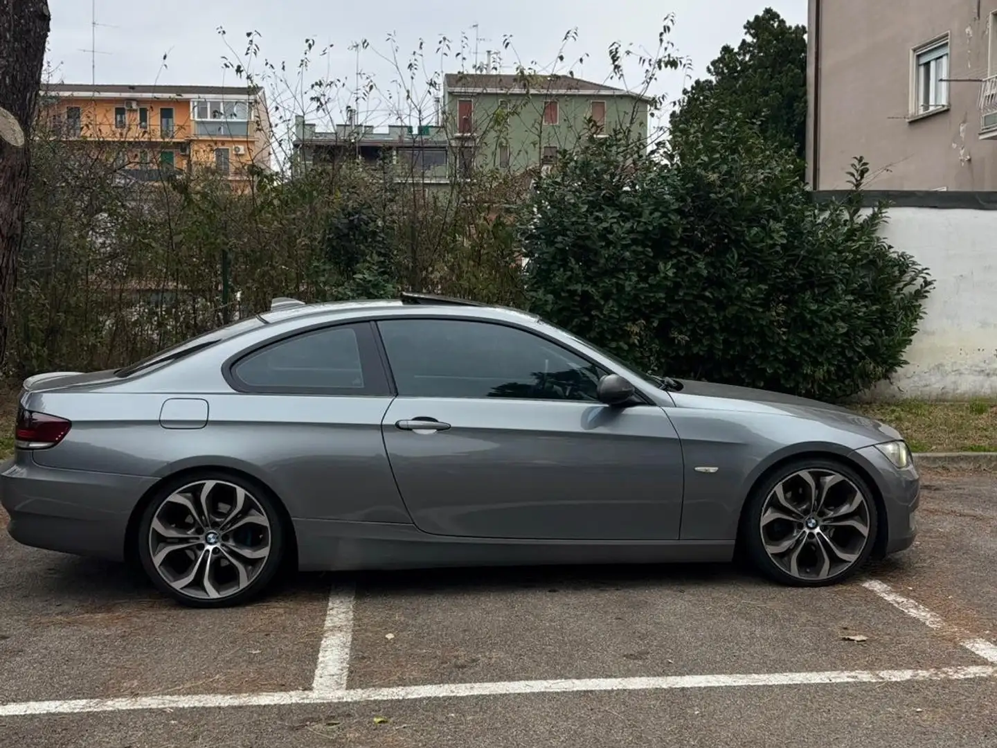 BMW 320 320d Coupe xdrive Attiva - 2
