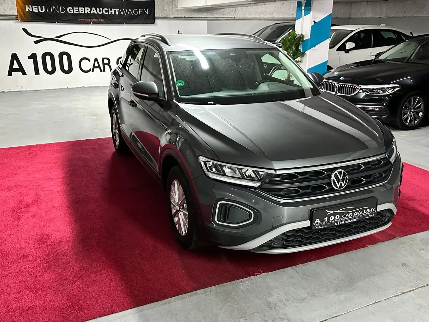 Volkswagen T-Roc Life*Assistente*AppleCar*AHK*R-Kamera*1H Gris - 1