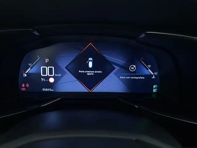 DS Automobiles DS 7 Crossback view 12