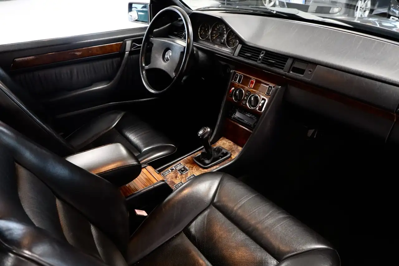 Mercedes-Benz E 300 🟢 300 CE-24V - ASI - Clima, foto 10