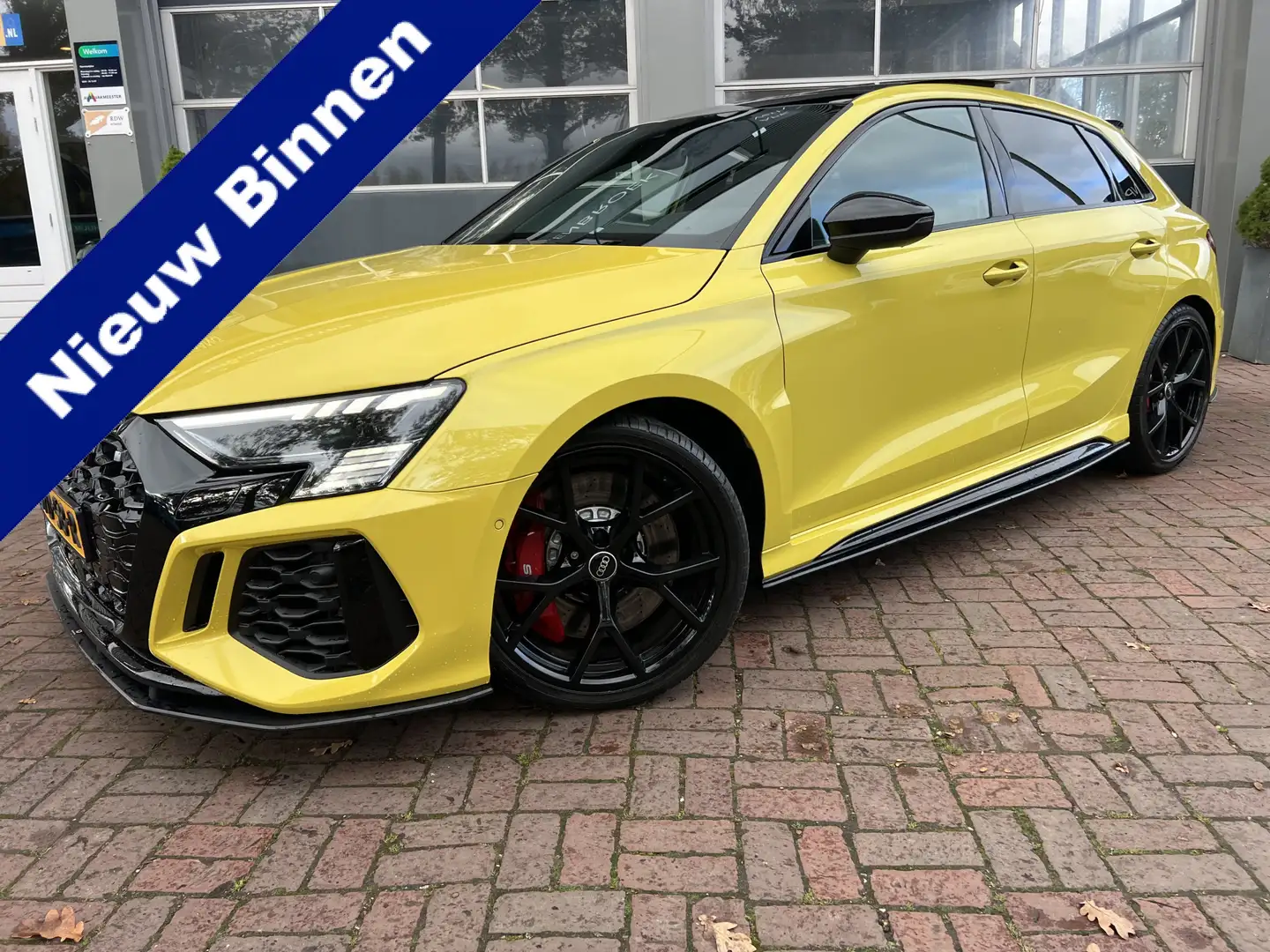 Audi RS3 A3 Sportback 2.5 TFSI quattro 400PK Verlengde fabr Jaune - 1