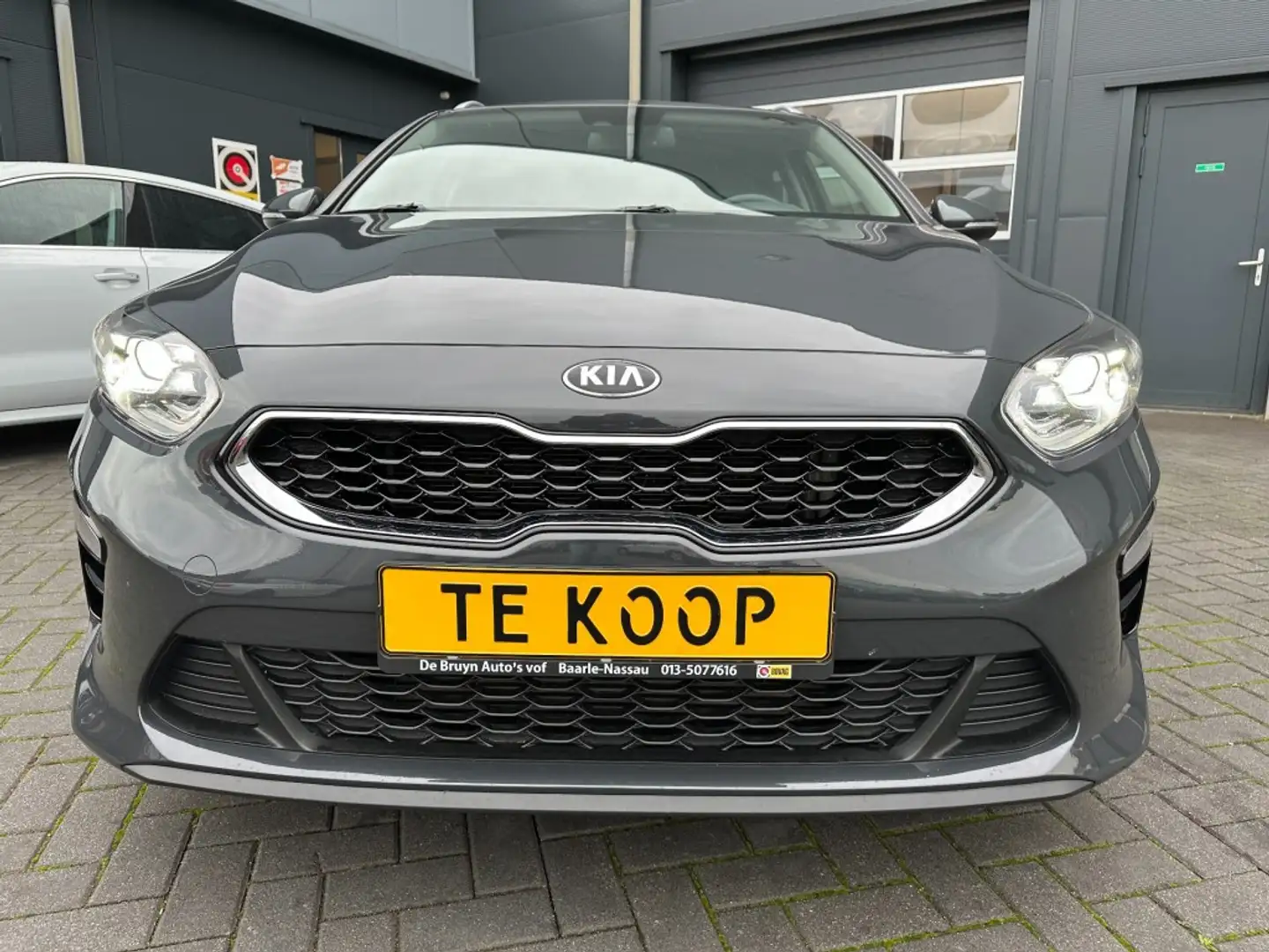 Kia Ceed / cee'd Sportswagon 1.4 T-GDi ExecutiveLine Navi.Camera 14 Grau - 2
