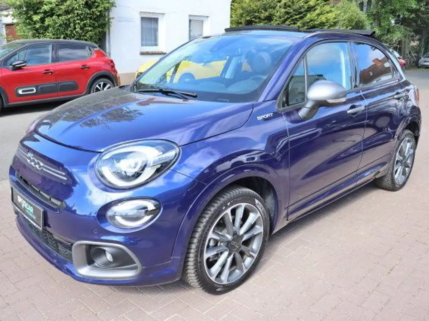 Fiat 500X Dolcevita Sport Hybrid 1,5 GSE Automatik, Faltdach Bleu - 1