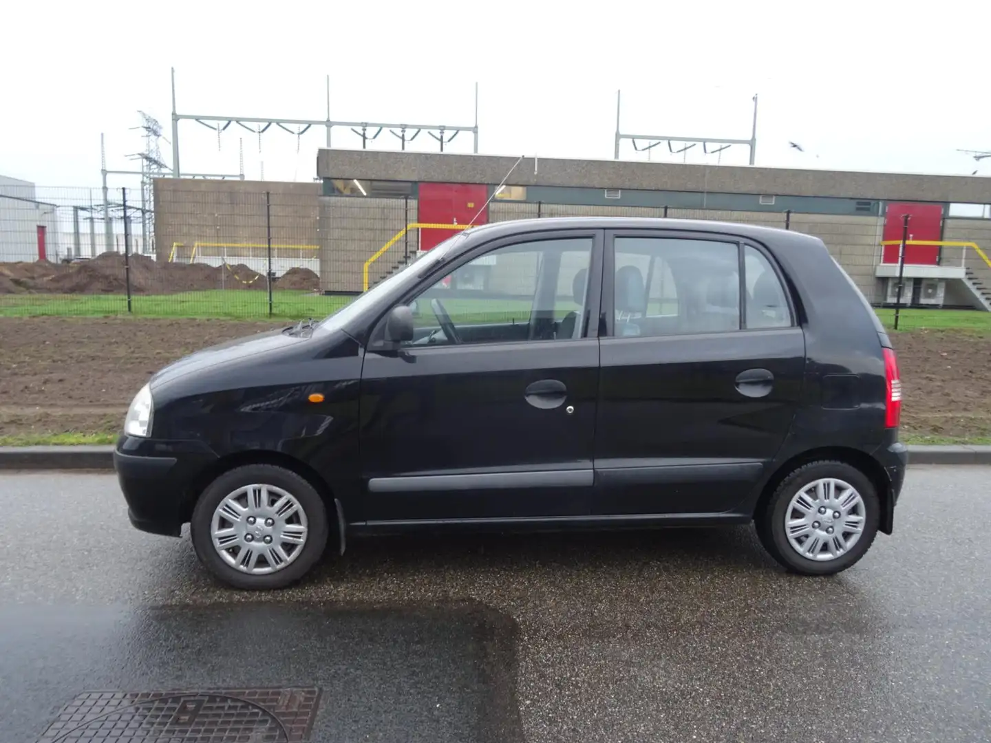 Hyundai Atos 1.1i Active Young Zwart - 1