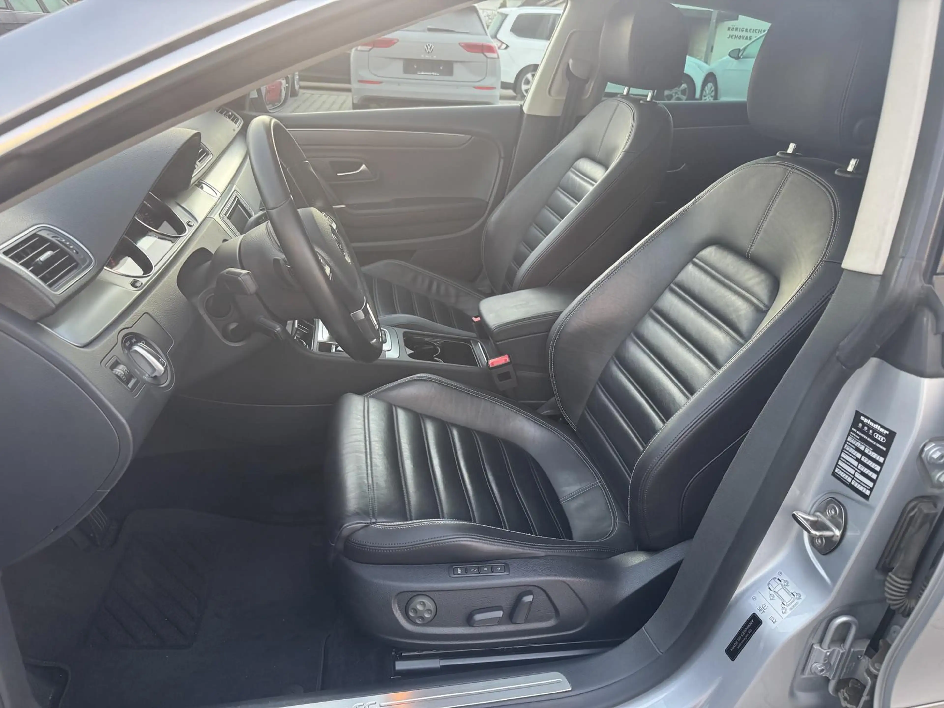Volkswagen CC 2,0 TDI NEU.ZAHNR./BI-XENON/PAN. DACH/SHZ/PDC+KAME — photo 11