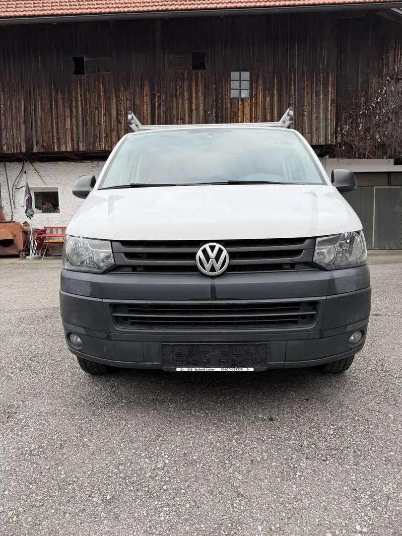 Volkswagen T5 Transporter - 2