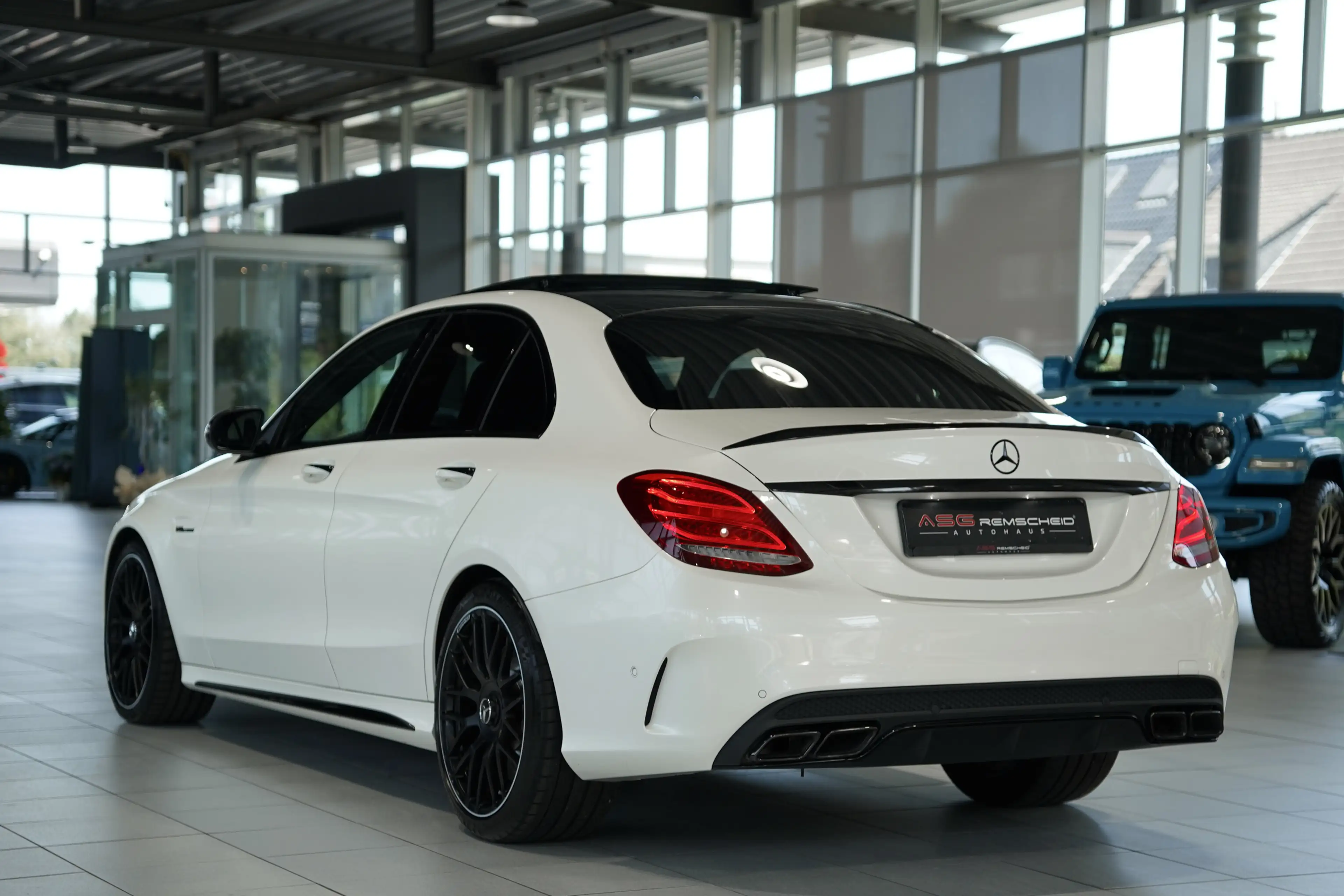 Mercedes-Benz C 63 AMG S Limousine *Perf-AGA *Perf-Sitze *Pano — photo 10