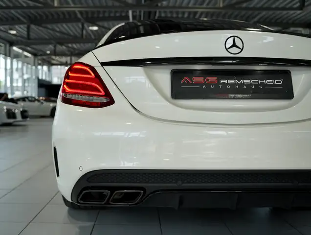 Mercedes-Benz C 63 Amg view 13