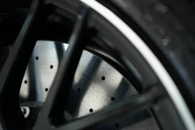 Mercedes-Benz C 63 Amg view 15