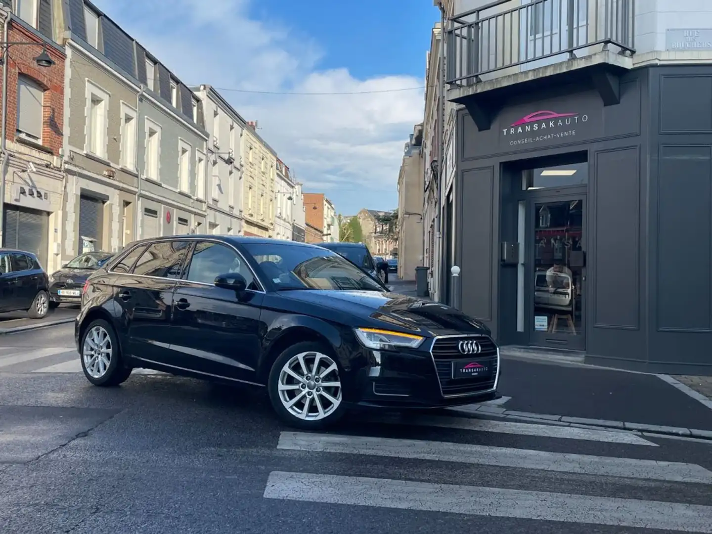 Audi A3 30 TFSI 116 S tronic 7 Design Luxe / CAMERA DE REC Noir - 1