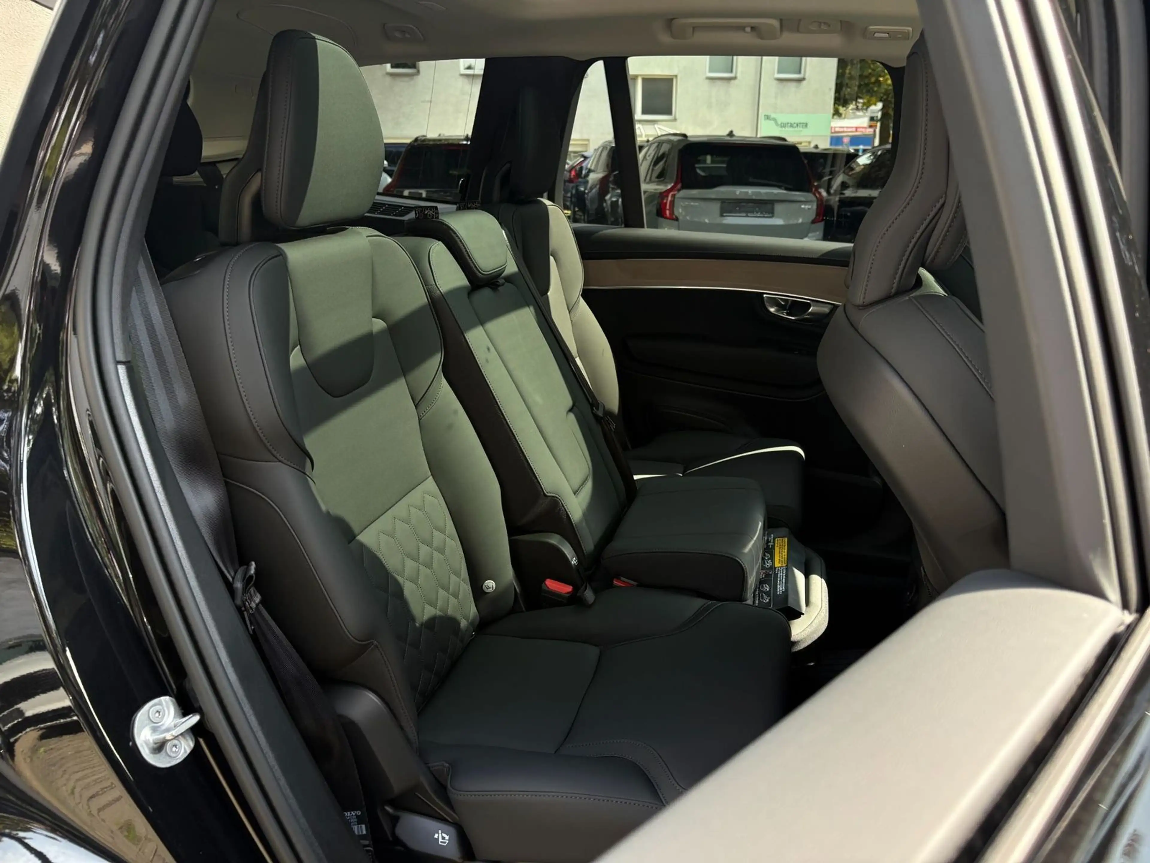 Volvo XC90 T8 Plus Dark FACELIFT He-Up PANO 360° STHZ — photo 13
