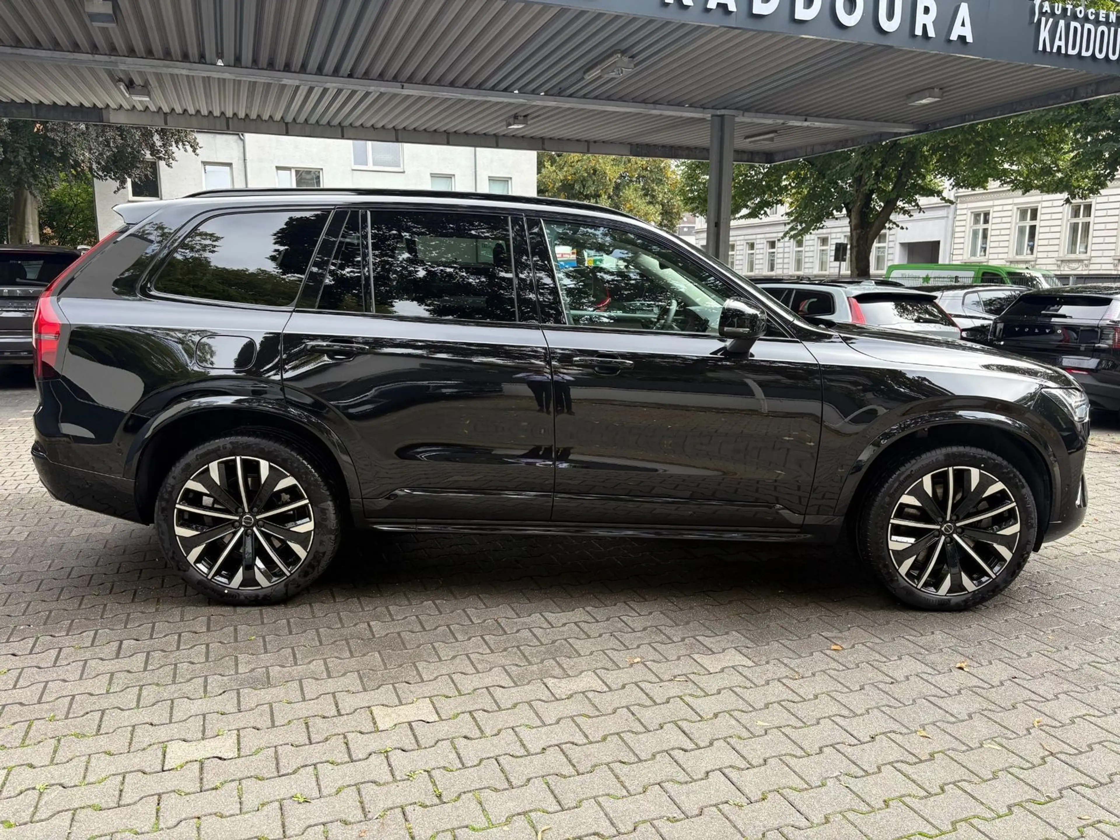 Volvo XC90 T8 Plus Dark FACELIFT He-Up PANO 360° STHZ — photo 7