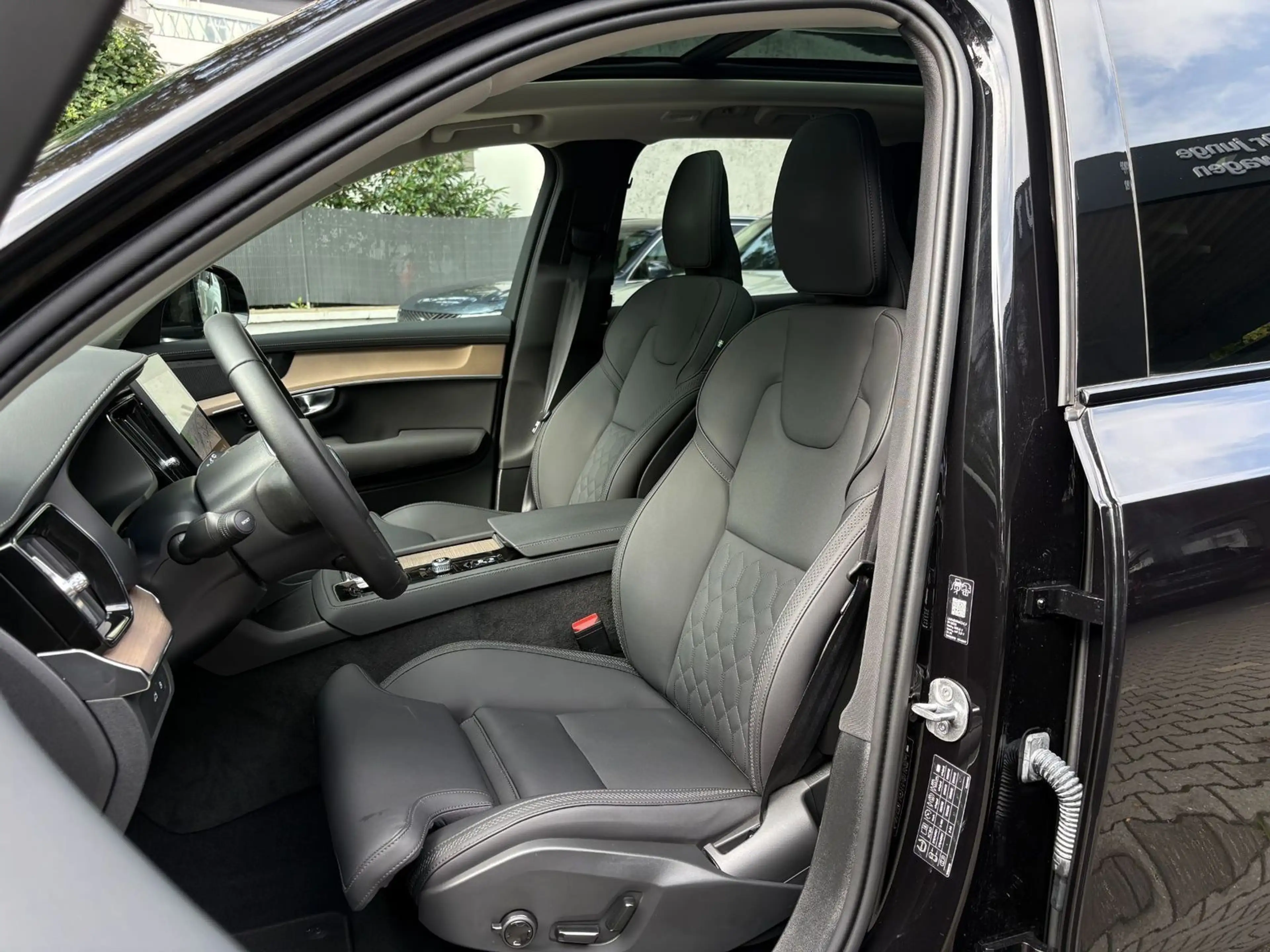 Volvo XC90 T8 Plus Dark FACELIFT He-Up PANO 360° STHZ — photo 9