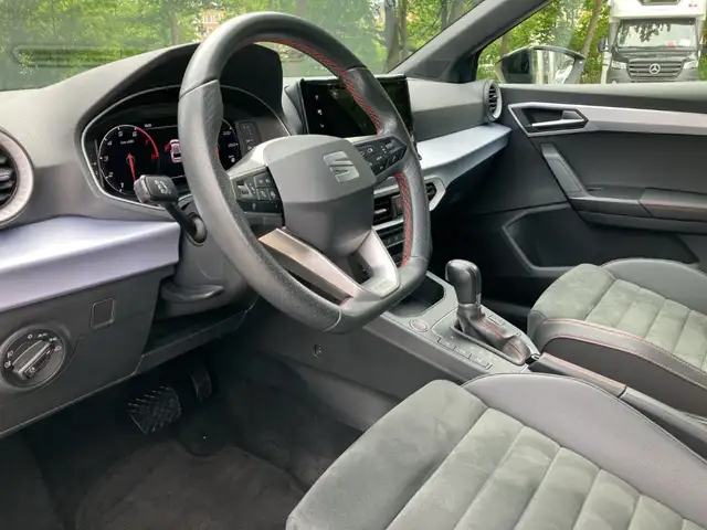 Seat Ibiza view 10