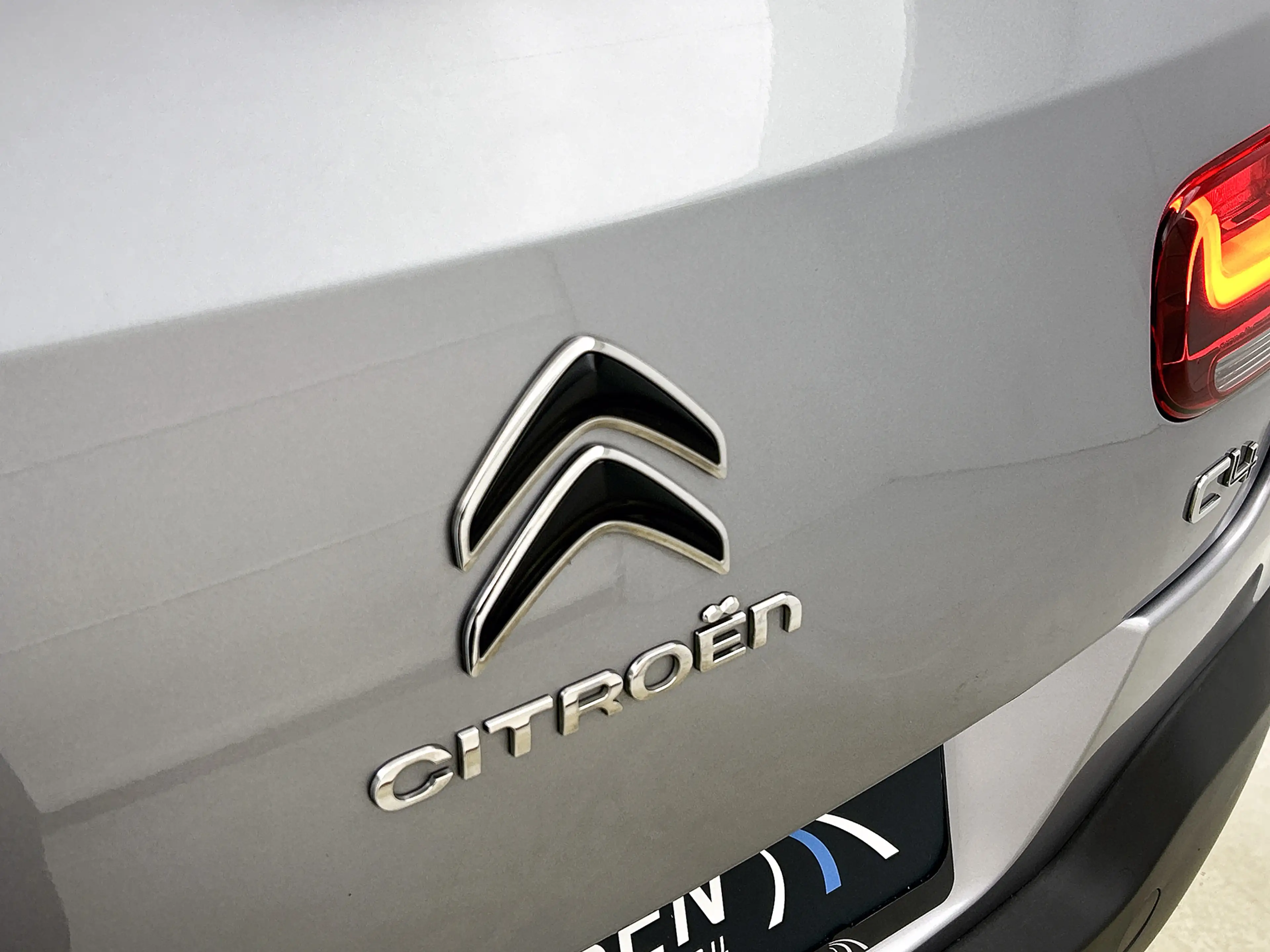 Citroen C4 Cactus 1.2 PureTech Business CarPlay, Navi — photo 23