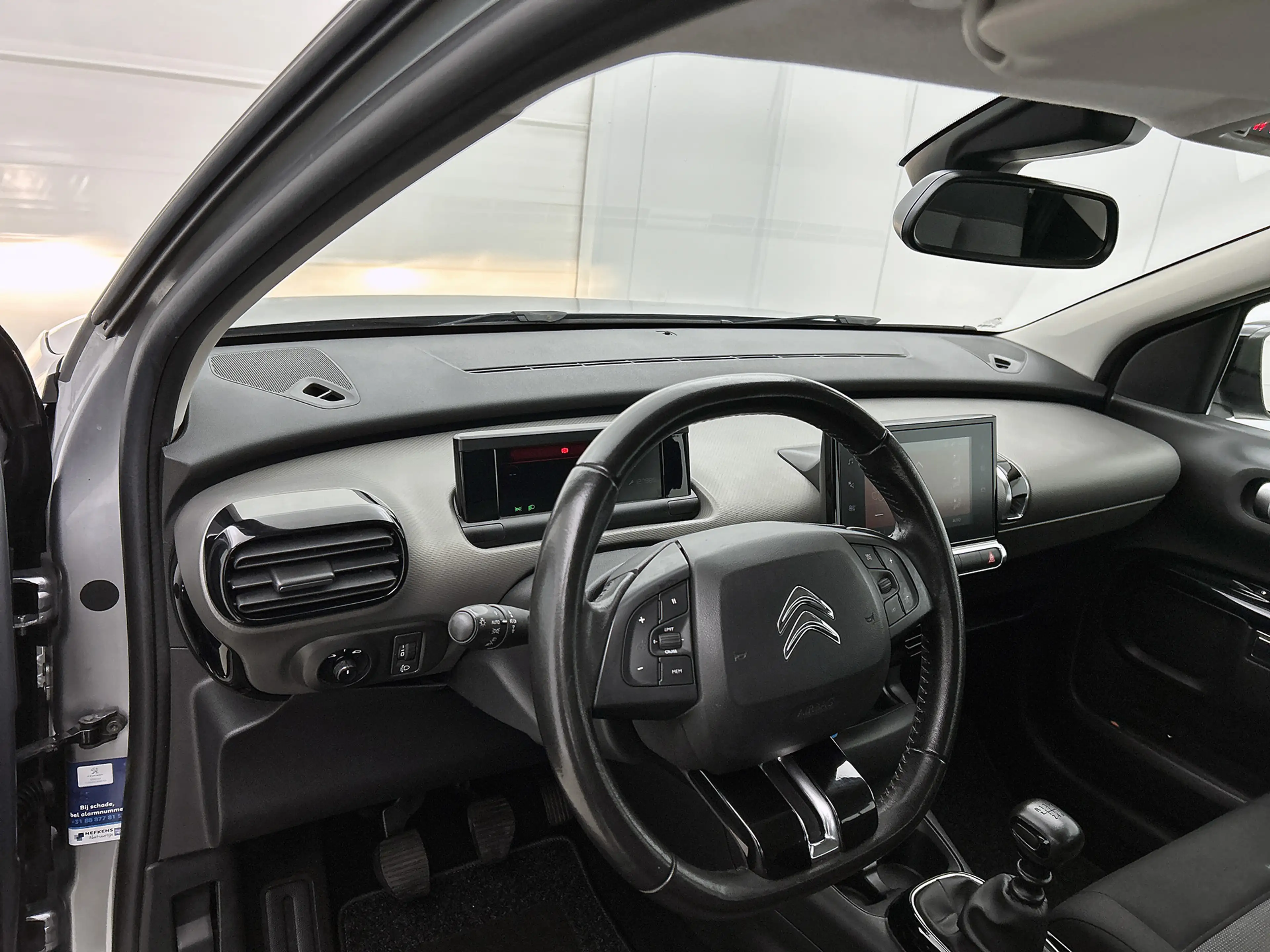 Citroen C4 Cactus 1.2 PureTech Business CarPlay, Navi — photo 8