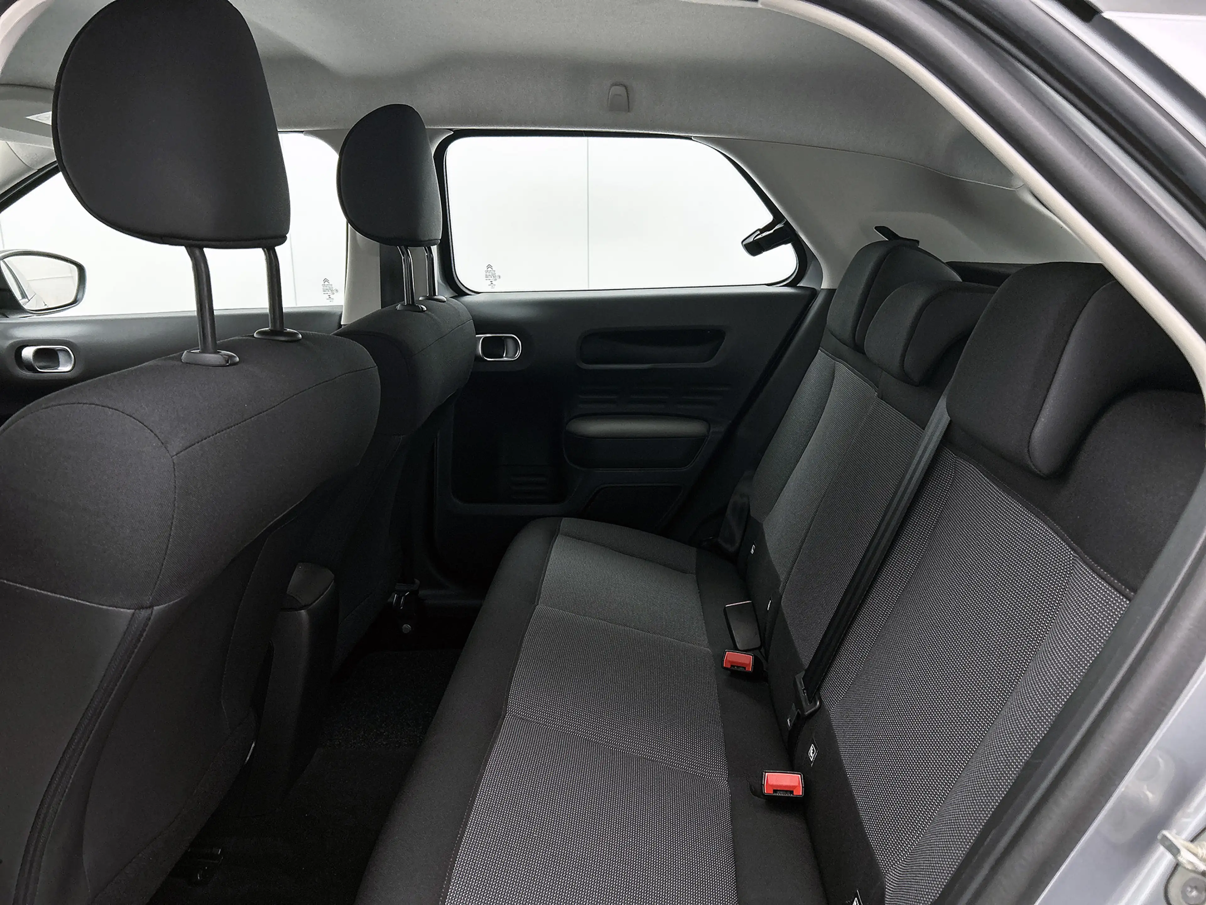 Citroen C4 Cactus 1.2 PureTech Business CarPlay, Navi — photo 28