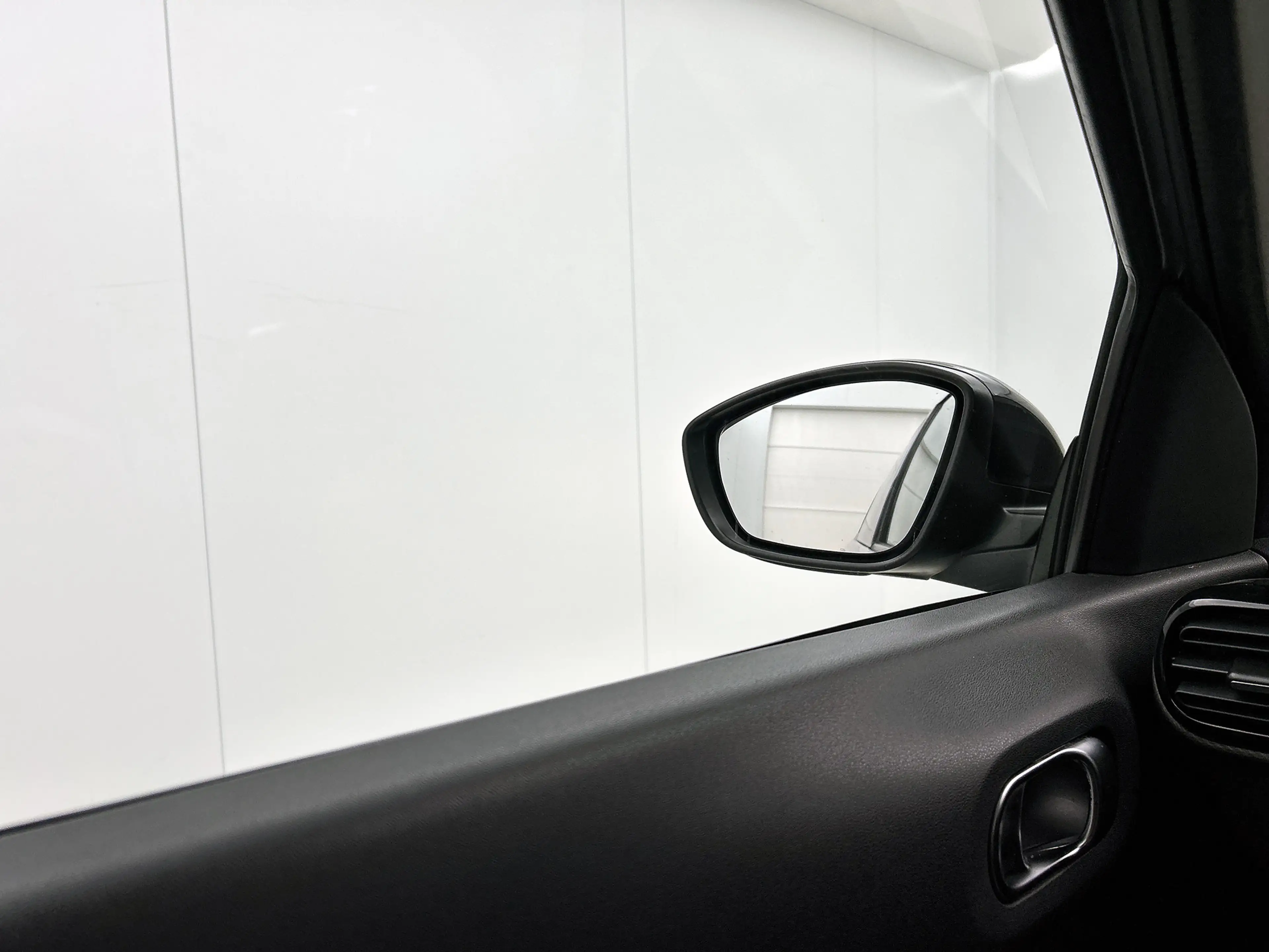 Citroen C4 Cactus 1.2 PureTech Business CarPlay, Navi — photo 20