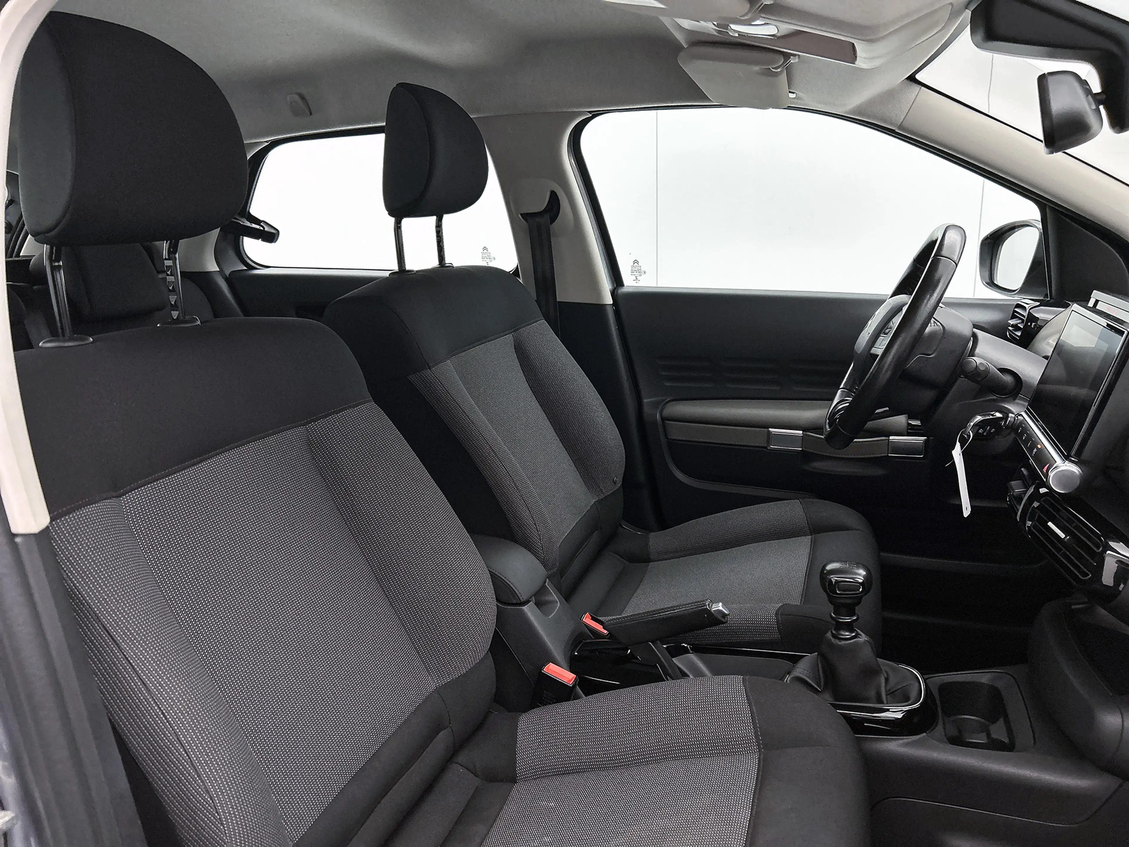 Citroen C4 Cactus 1.2 PureTech Business CarPlay, Navi — photo 4