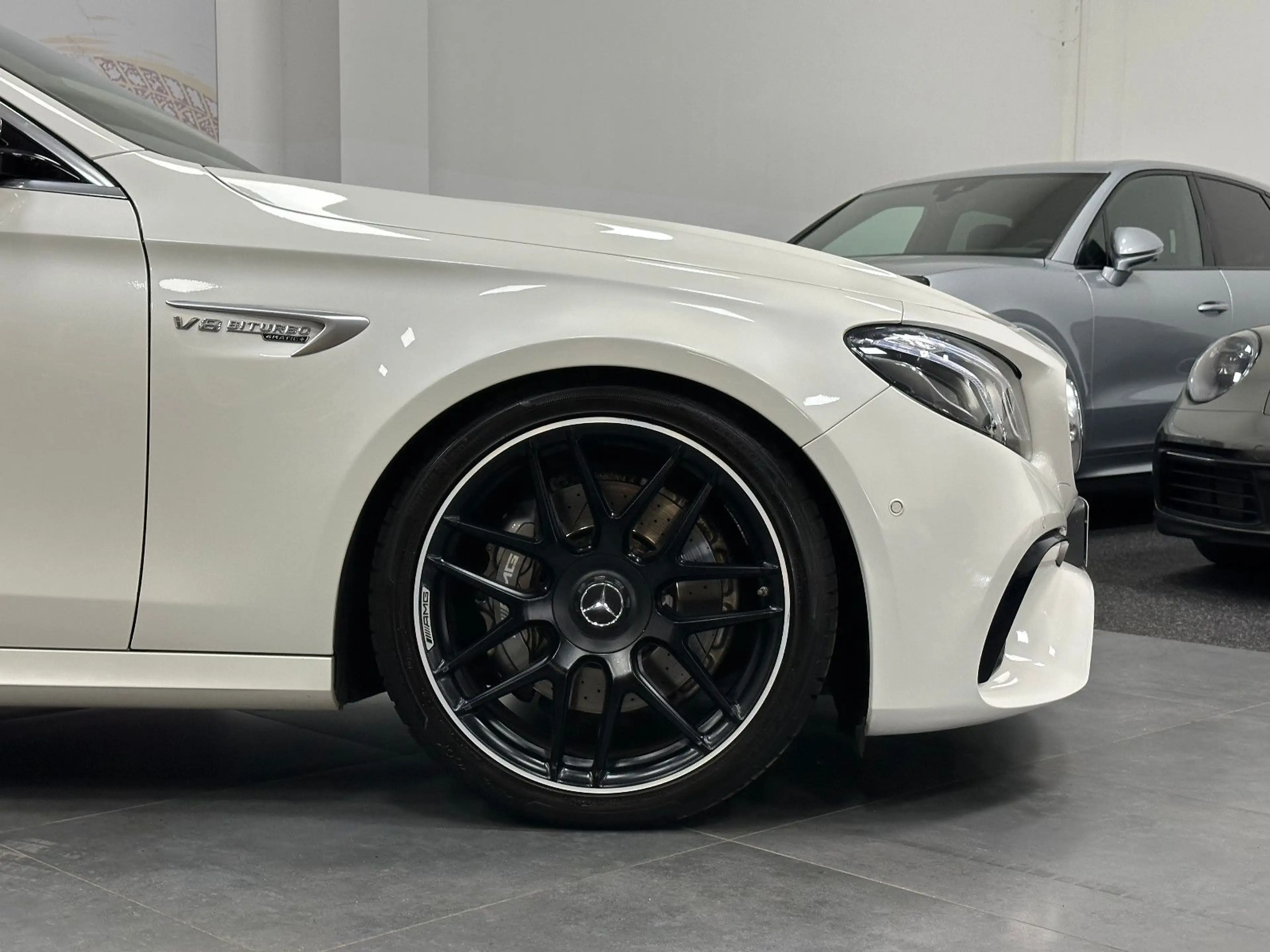 Mercedes-Benz E 63 AMG 4Matic+ *3D BURMESTER*CARBON*VOLL* — photo 7