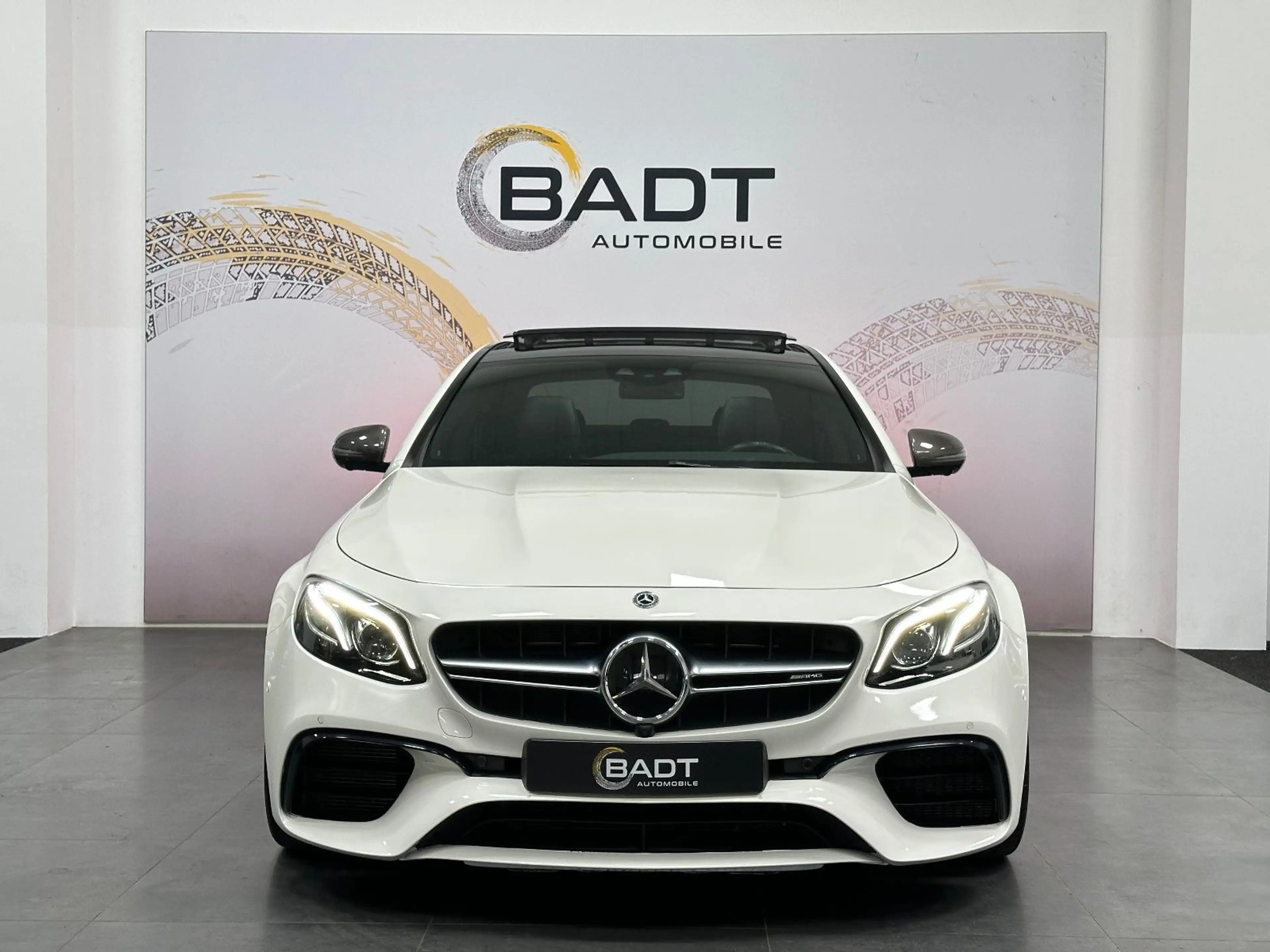 Mercedes-Benz E 63 AMG 4Matic+ *3D BURMESTER*CARBON*VOLL* — photo 4