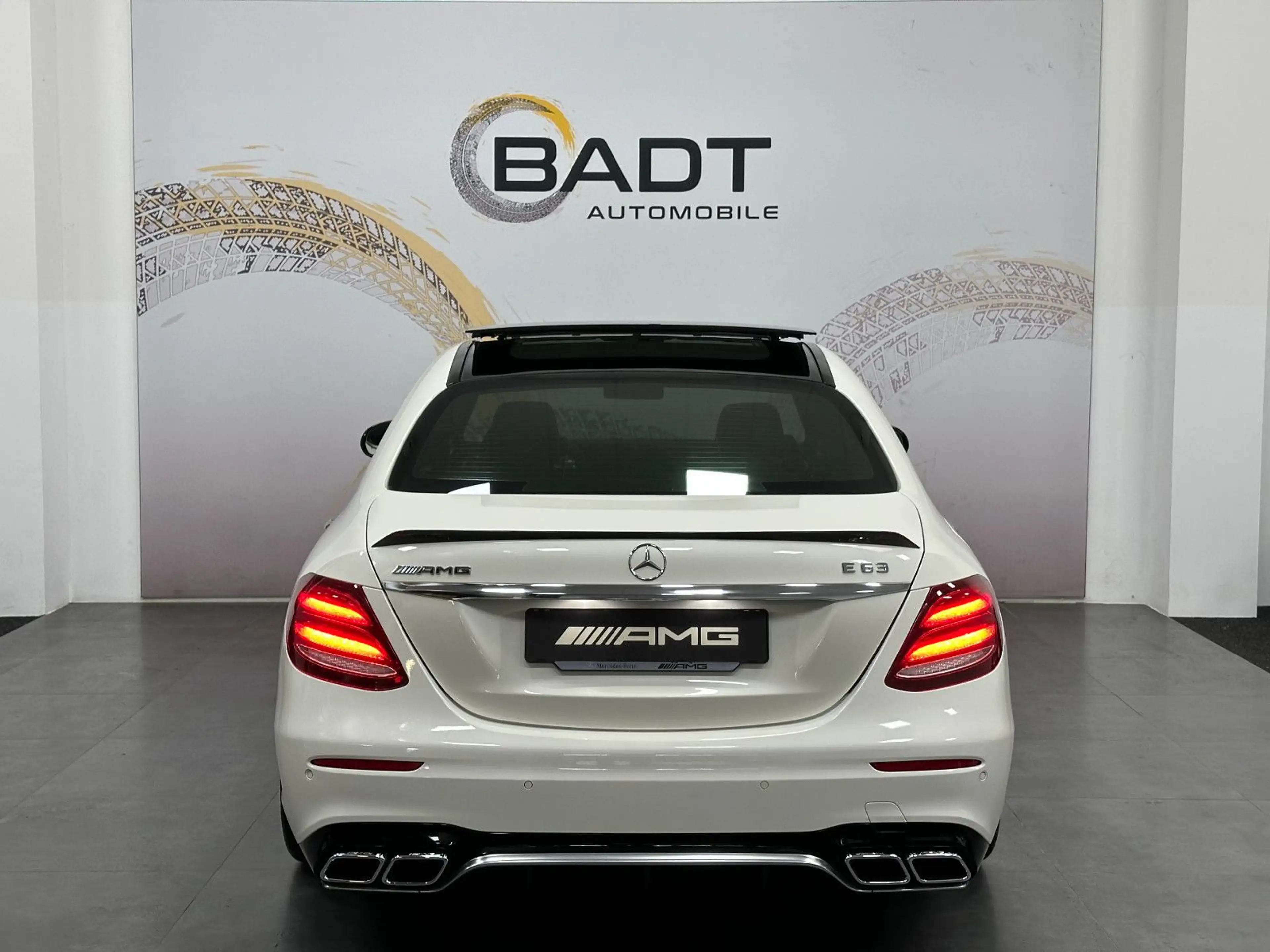 Mercedes-Benz E 63 AMG 4Matic+ *3D BURMESTER*CARBON*VOLL* — photo 12
