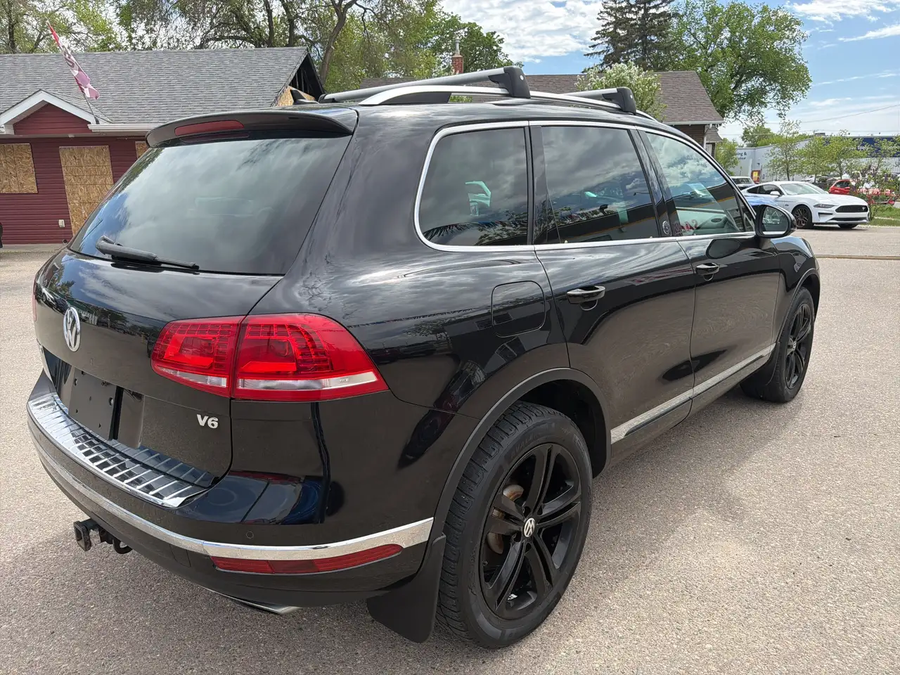 Volkswagen Touareg снимка Volkswagen Touareg