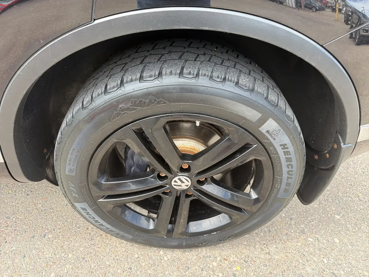 Volkswagen Touareg снимка Volkswagen Touareg