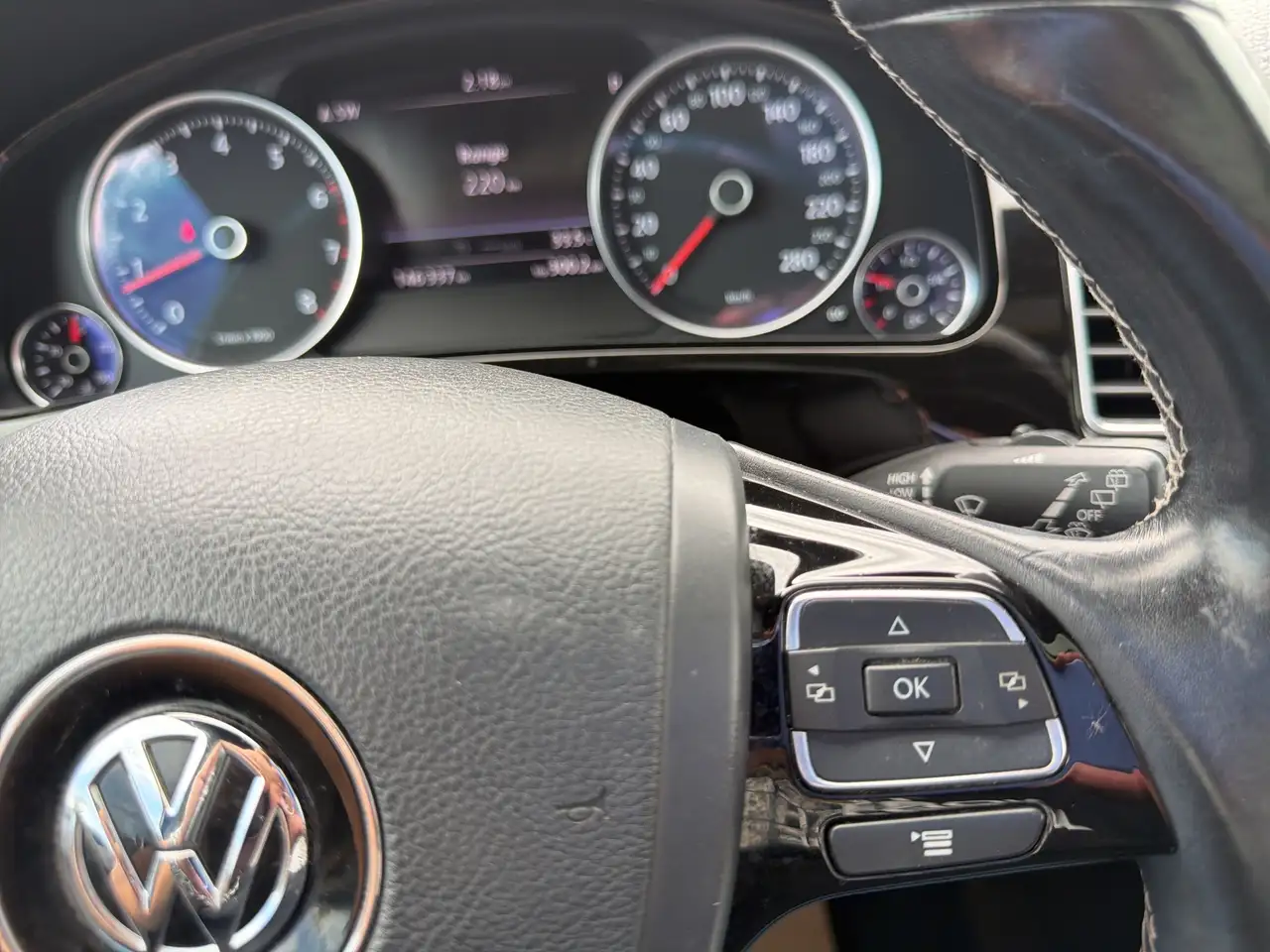 Volkswagen Touareg снимка Volkswagen Touareg