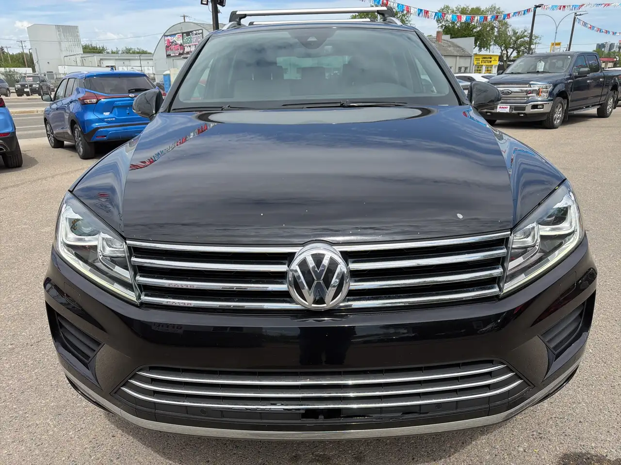 Volkswagen Touareg снимка Volkswagen Touareg