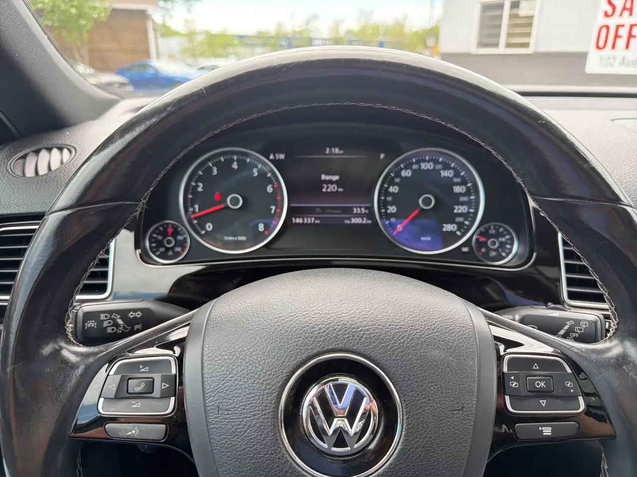Volkswagen Touareg снимка Volkswagen Touareg