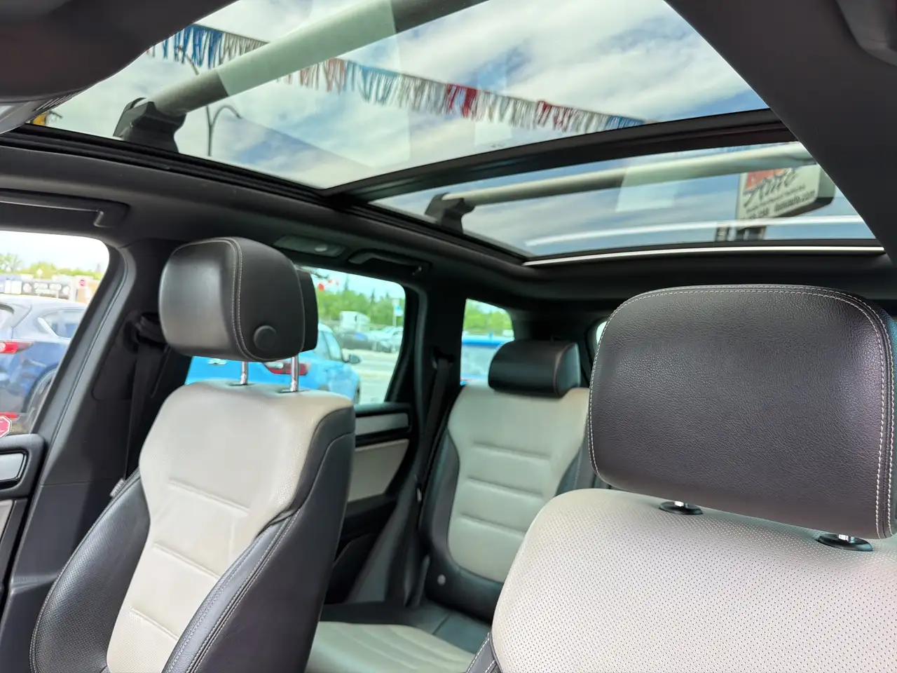 Volkswagen Touareg снимка Volkswagen Touareg