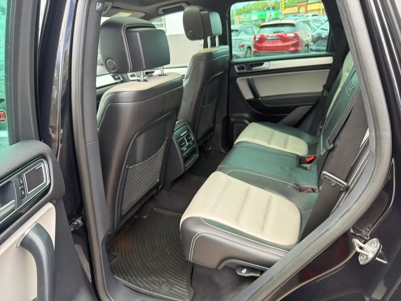 Volkswagen Touareg снимка Volkswagen Touareg
