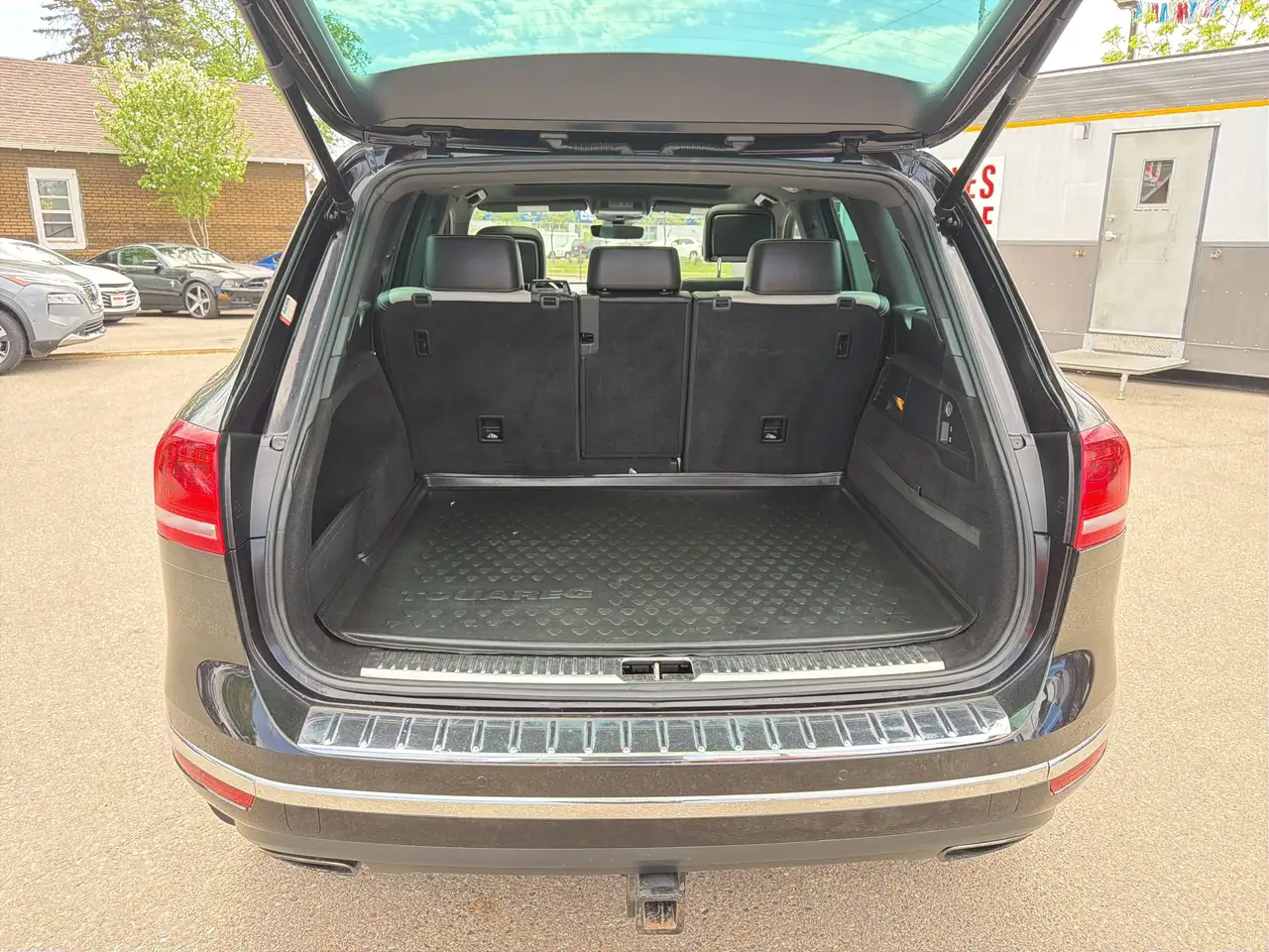 Volkswagen Touareg снимка Volkswagen Touareg