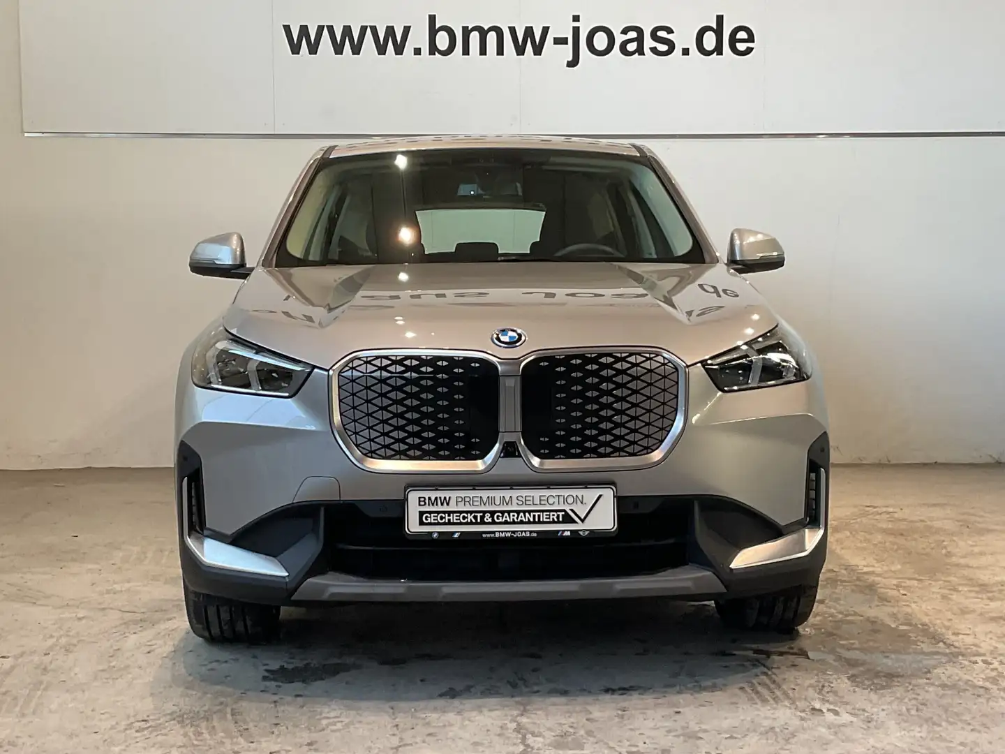 BMW iX1 xDrive30 Head-Up Komfzu. Komfortzg. Shz Šedá - 2