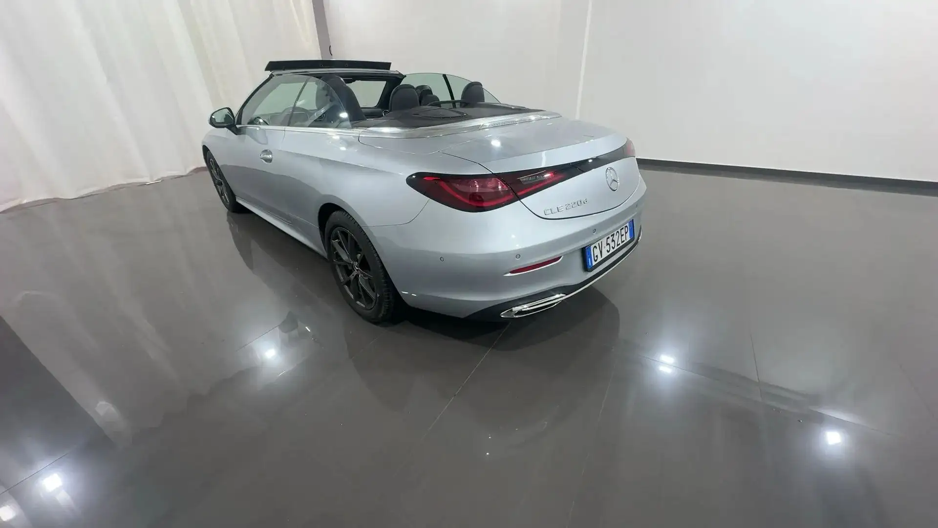 Mercedes-Benz CLE 220 Classe CLE Cabrio 220 d Advanced auto Plateado - 2