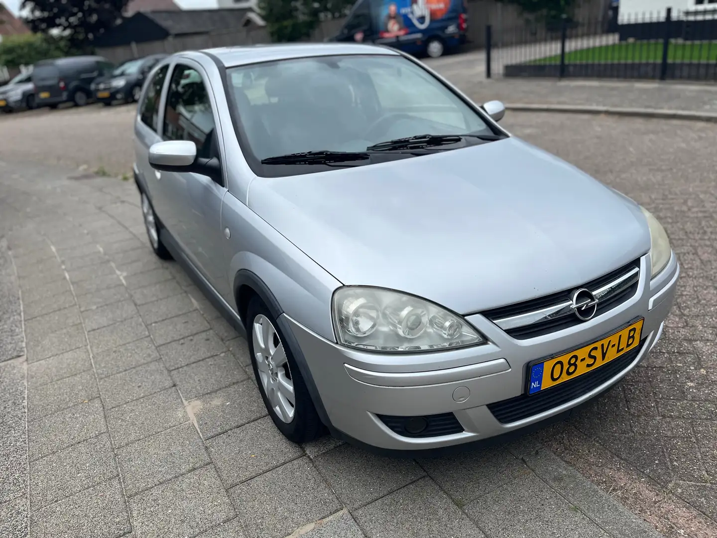 Opel Corsa Corsa 1.2-16V Silverline Zilver - 2